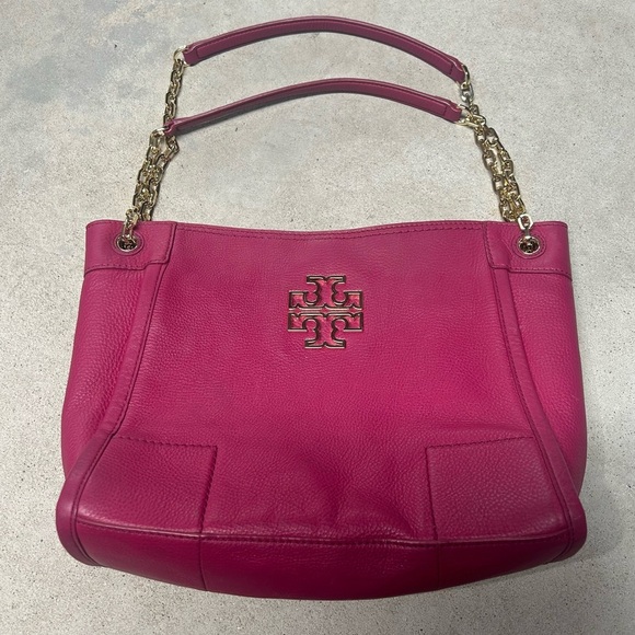 Tory Burch Britten Pebbled Slouchy Tote Shoulder Purse Magenta Pink & Gold